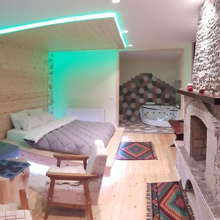 Pashuta Hotel Voskopojë Екстериор снимка