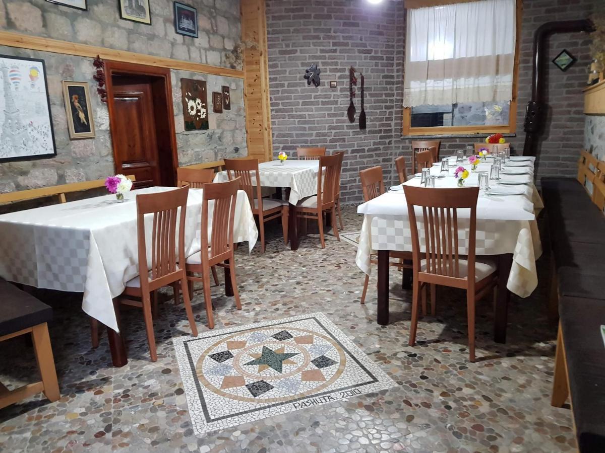 Pashuta Hotel Voskopojë Екстериор снимка