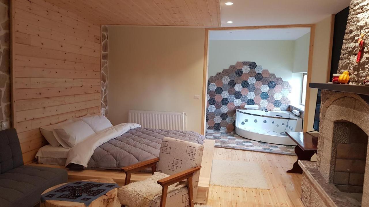 Pashuta Hotel Voskopojë Екстериор снимка